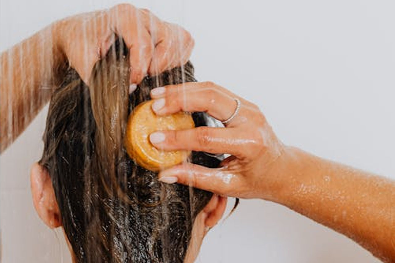 How to Wash Your Hair Properly for Healthy, Shiny Results (Step-by-Step Guide)